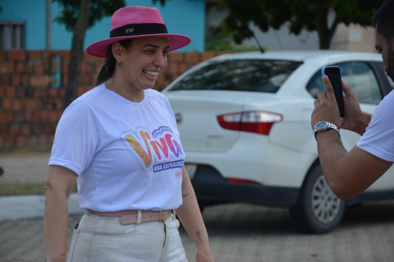 Prefeita Fernanda Milanese é encaminhada ao Hospital Cristo Rei após mal-estar