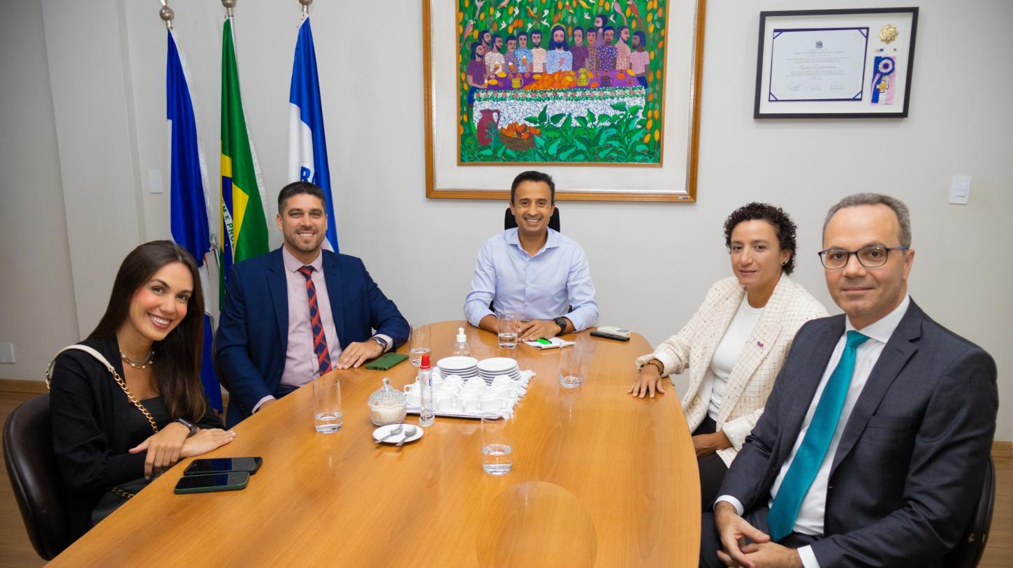 Prefeito recebe presidentes eleitos da OAB-ES e Seção Linhares 