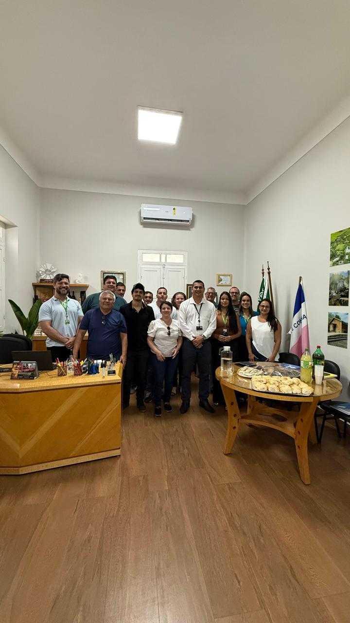 Prefeitura de Alfredo Chaves define ações com a EDP para melhorar o fornecimento de energia