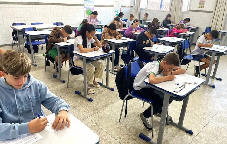 264 estudantes participam da 2ª fase da Olimpíada de Matemática em Alfredo Chaves