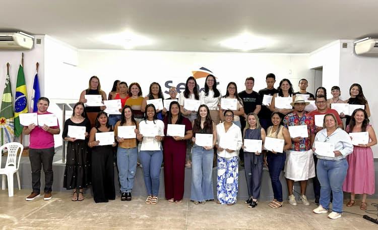 84 alunos recebem certificados após conclusão de cursos do Senac