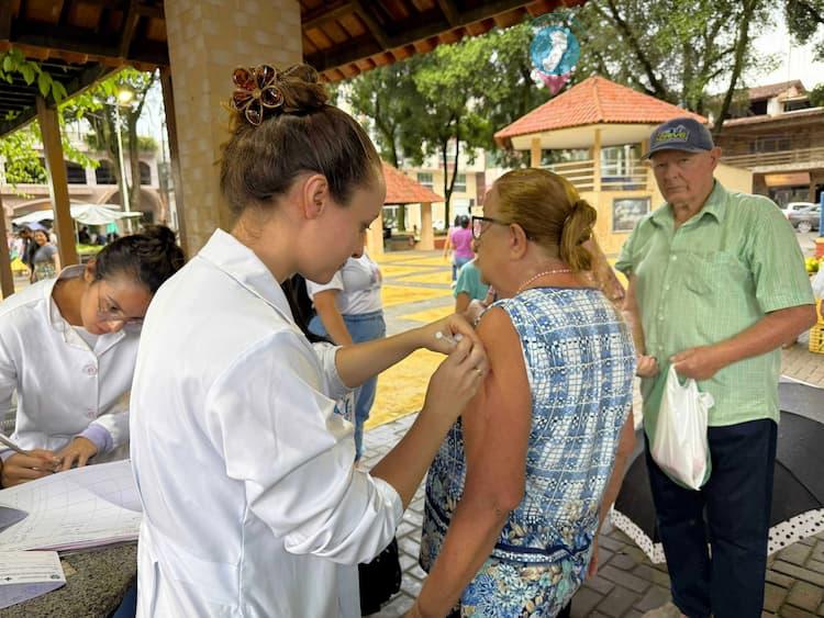 Você sabia que tem uma vacina que muita gente deveria ter tomado e nem lembra?