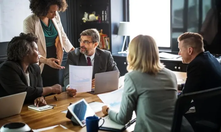 Agentes de IA transformam dados de atendimento em decisões