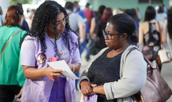 Agosto Lilás começa com ação educativa em Laranjeiras
