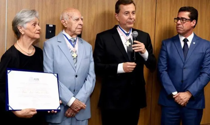 Ales homenageia presidente do Google e anuncia programa de IA