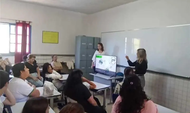 Alfredo Chaves recebe projeto de ciência e tecnologia nas escolas