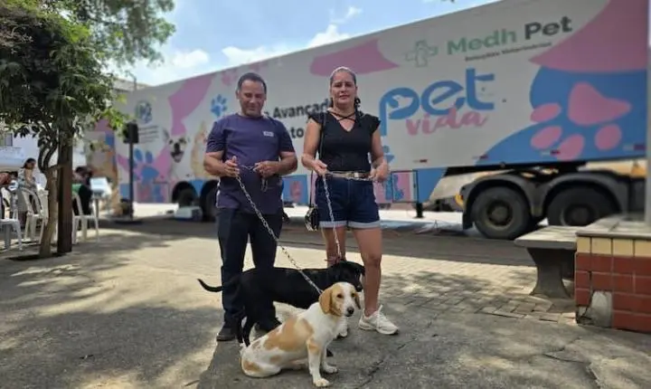 Carreta Pet Vida é sucesso em Alfredo Chaves com 100 castrações e 150 cães vacinados