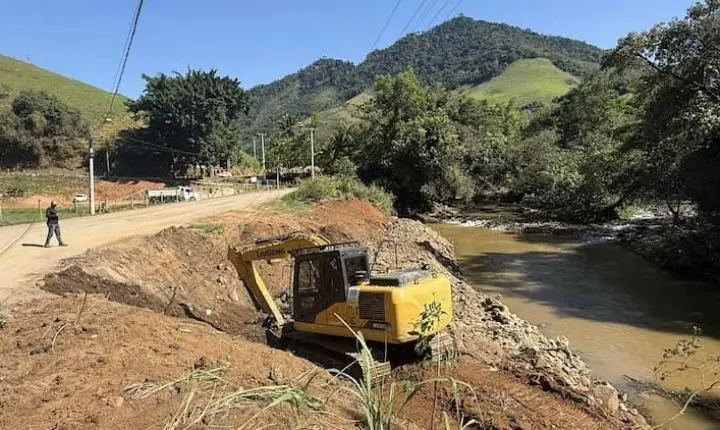 Estrada do Gavião recebe obras de alargamento para segunda etapa da pavimentação