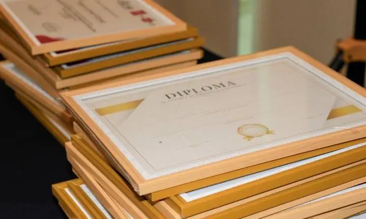 Europa vira destino de médicos brasileiros em busca de melhores salários e qualidade de vida