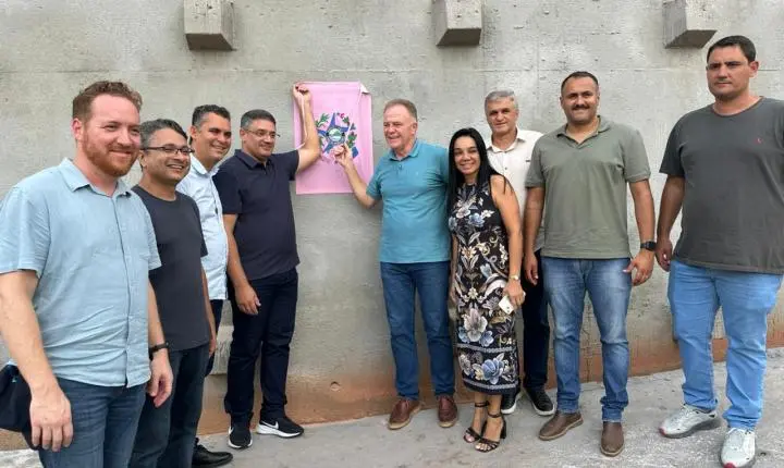 Governador do Estado inaugura obras e anuncia novos investimentos em Alegre