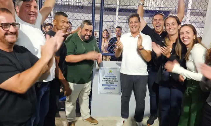 Governador entrega revitalização de praça e autoriza recapeamento de ruas e avenidas em Guarapari