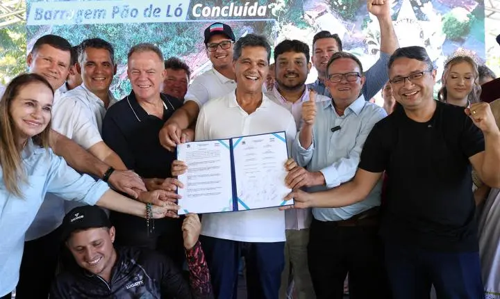Governador Ricardo anuncia pacote de investimentos e inaugura obras em Laranja da Terra