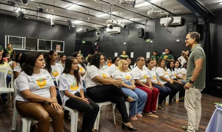 Instituto Capim Santo forma 56 alunos em Pernambuco