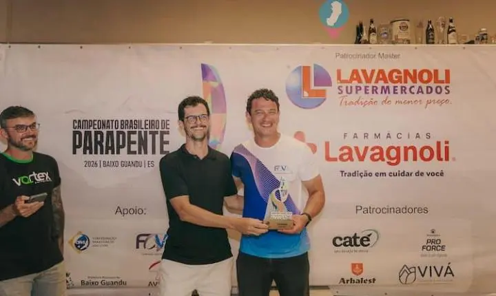 Piloto de Alfredo Chaves conquista título brasileiro de parapente e faz história no voo livre