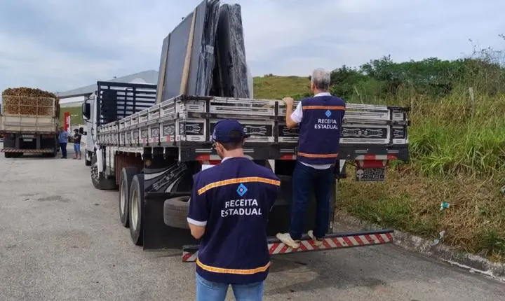 Sefaz flagra transporte irregular de mercadorias e recupera mais de R$ 44 mil em fiscalização no Sul do Estado