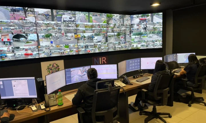 Totem da Praça Costa Pereira auxilia em prisão de evadido do sistema prisional no Centro de Vitória